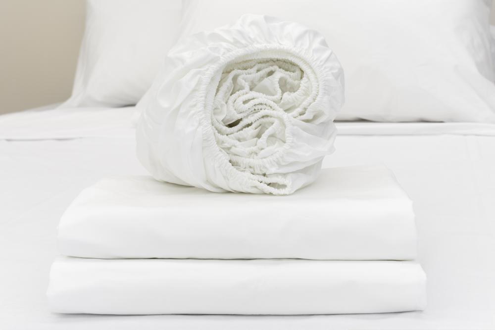 Egyptian Cotton 300TC White Fitted Sheet