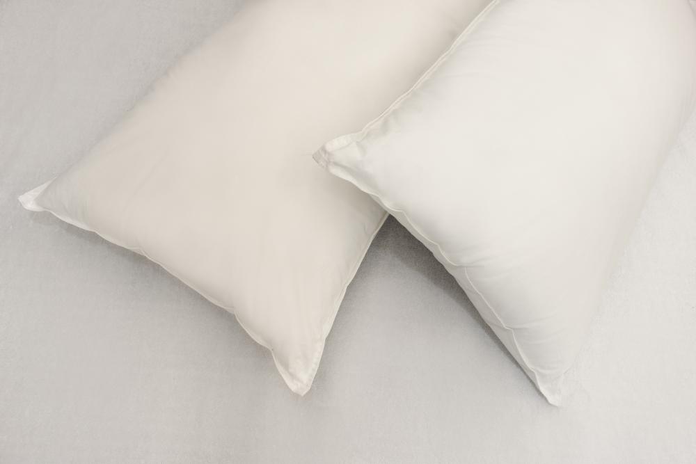 Microfibre 1 Medium Pillow