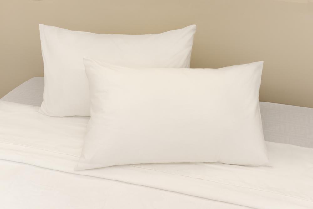 Polycotton 144TC White Pillowcase Pair